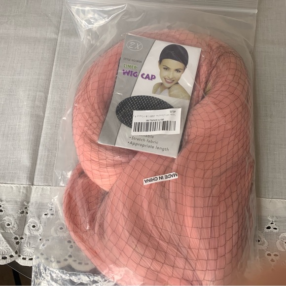 Pink Wig Long With Bangs For Cosplay / Costume NWT With Wig Cap - Picture 4 of 12